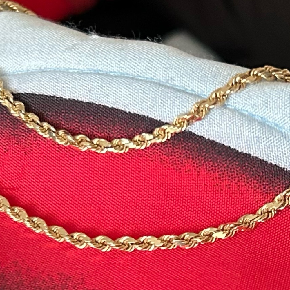 14k Diamond Cut Gold Rope Chain Looks lovely alone or paired with others 20”
